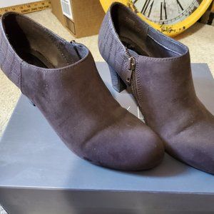 Women's 'Booties', Chocolate, Zip up side, Size 6 M